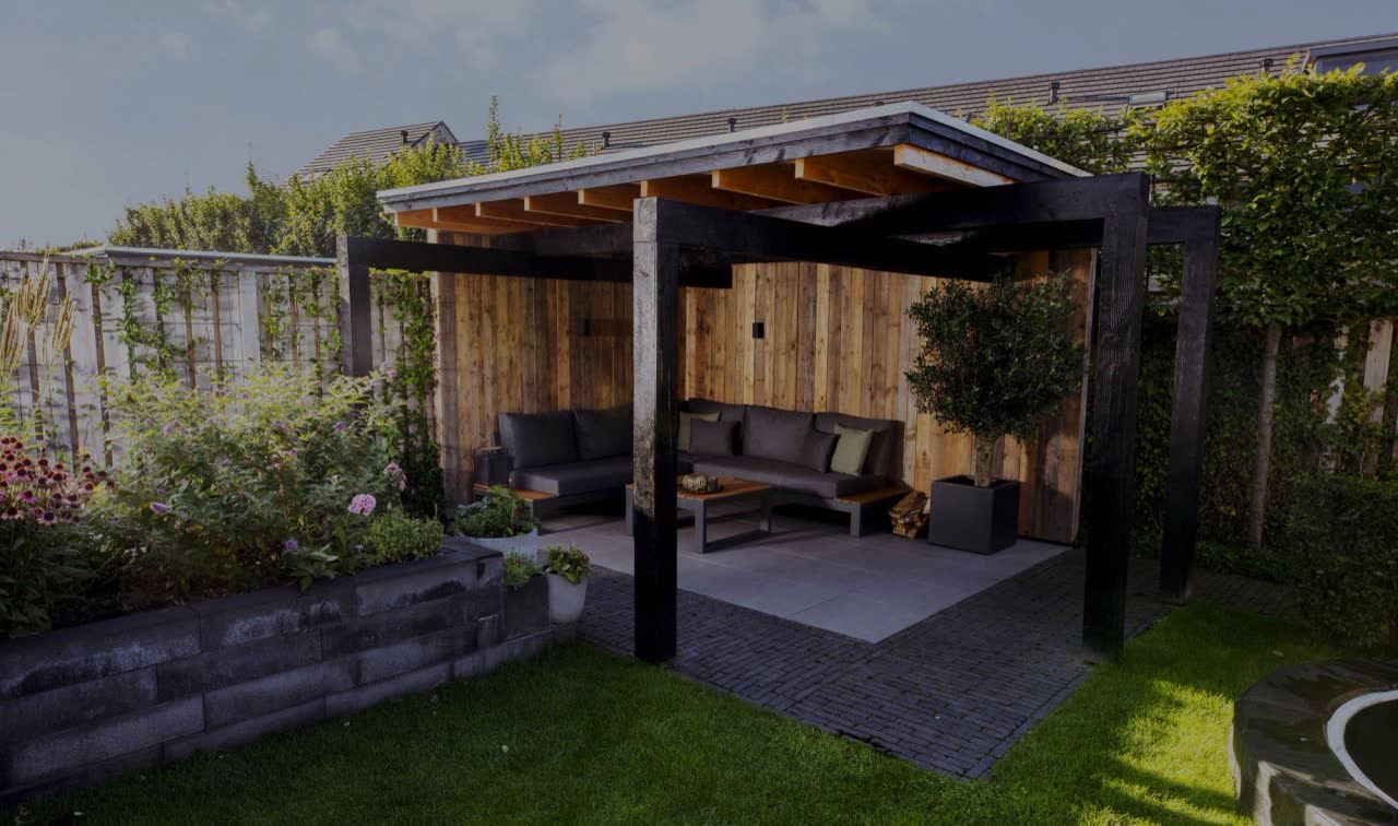 Robuuste houten constructie — overkapping FLOW